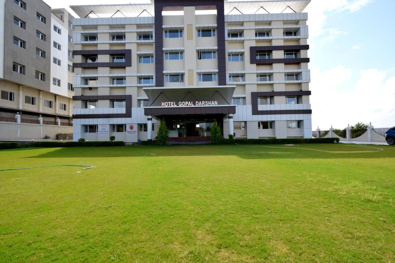 The Sky Imperial- Hotel Gopal Darshan Nāthdwāra Esterno foto